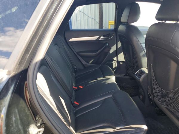 2015 AUDI Q3 quattro Prestige