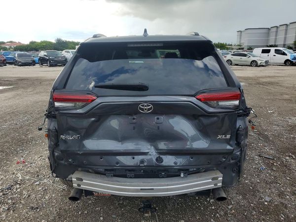 2020 TOYOTA RAV4 XLE Premium