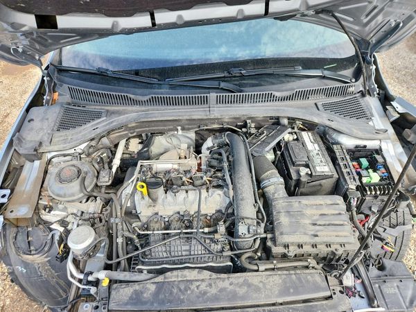 2019 VOLKSWAGEN JETTA S, SE, R-Line