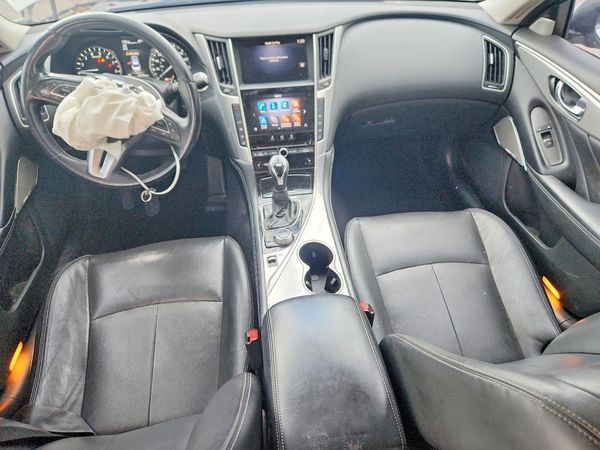 2021 INFINITI Q50 LUXE