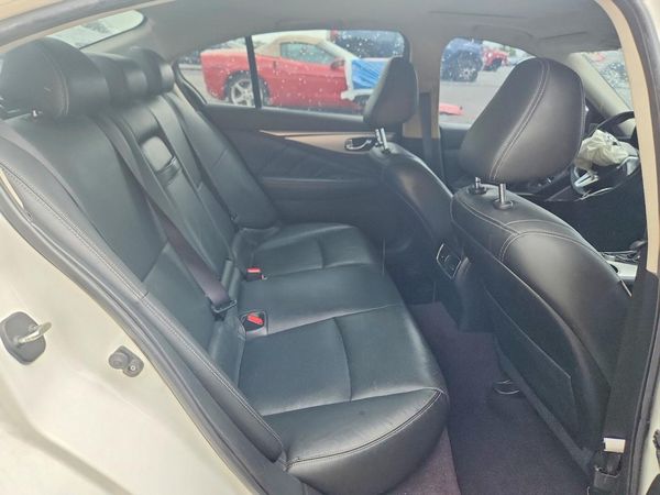 2021 INFINITI Q50 LUXE