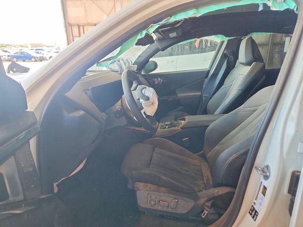 2026 BMW X3 30 xDrive — DENT