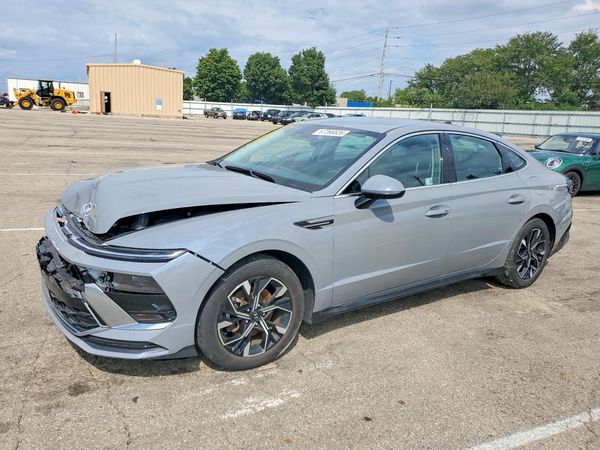 2025 HYUNDAI SONATA — DSFA — Front 3/4