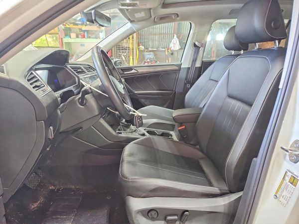 2022 VOLKSWAGEN TIGUAN 4Motion SE