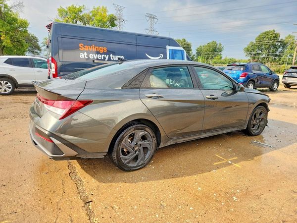 2026 HYUNDAI ELANTRA