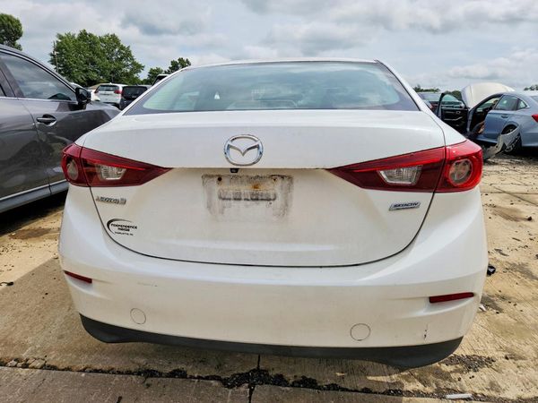 2017 MAZDA 3