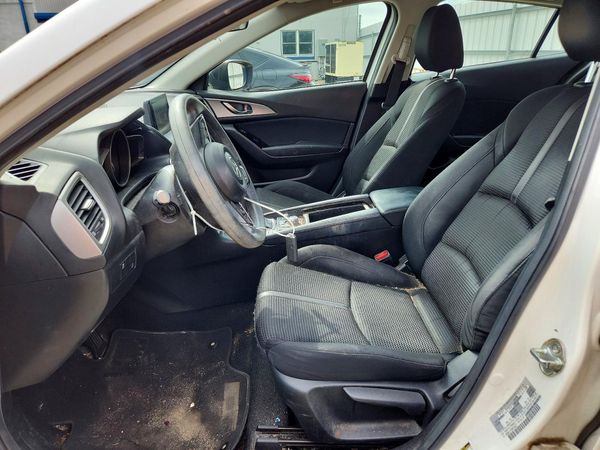 2017 MAZDA 3