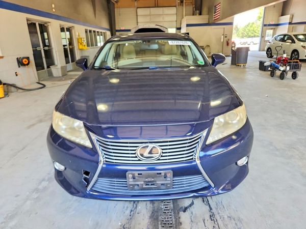 2013 LEXUS ES
