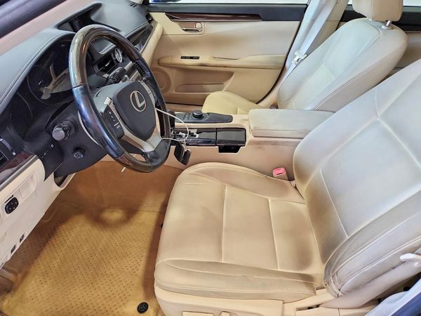 2013 LEXUS ES