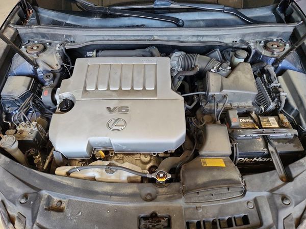 2013 LEXUS ES