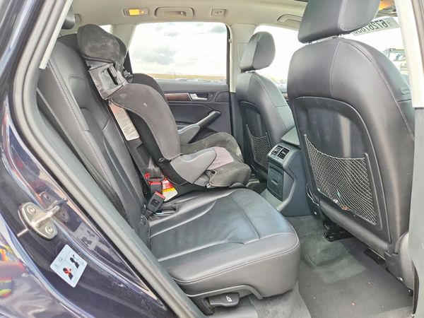 2017 AUDI Q5 quattro Premium