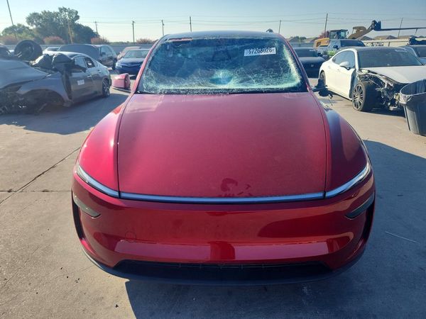 2026 TESLA MODEL Y