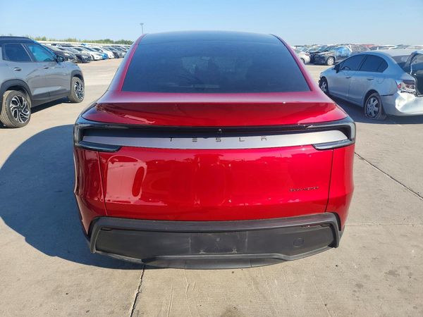 2026 TESLA MODEL Y