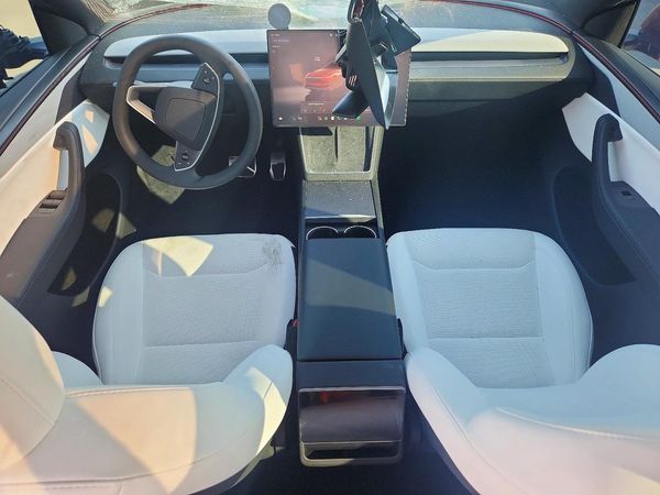 2026 TESLA MODEL Y