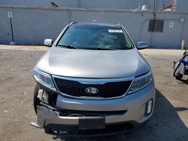 2015 KIA SORENTO GLS