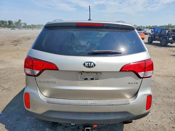 2015 KIA SORENTO GLS