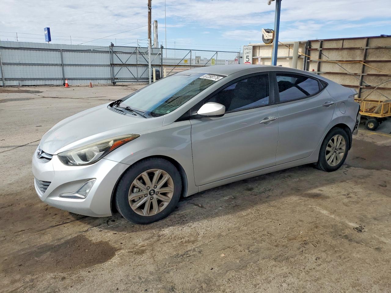 2016 HYUNDAI ELANTRA