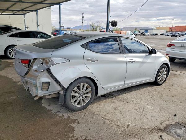 2016 HYUNDAI ELANTRA