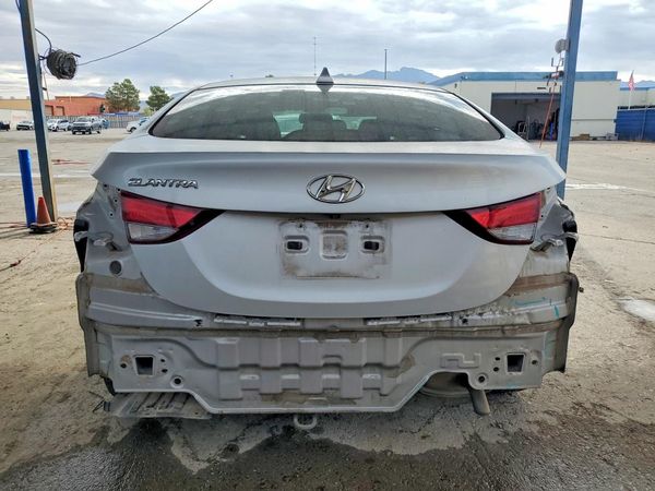 2016 HYUNDAI ELANTRA
