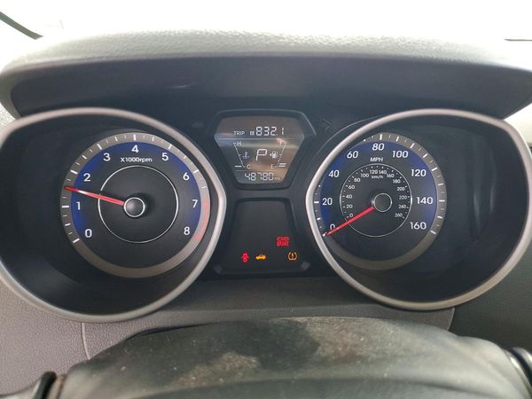 2016 HYUNDAI ELANTRA