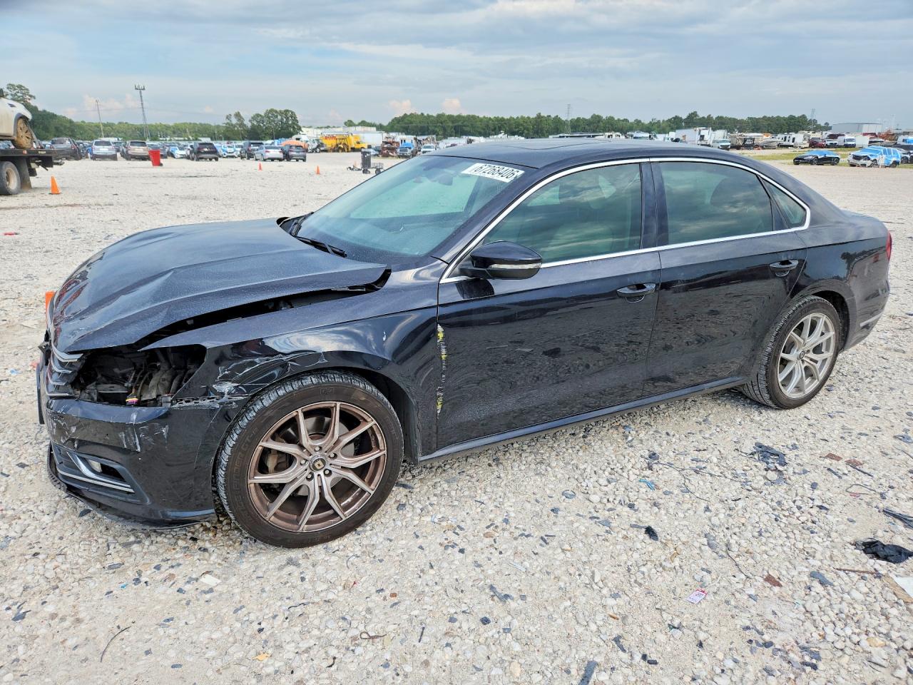 2018 VOLKSWAGEN PASSAT SE, SE w/ Technology — Front 3/4