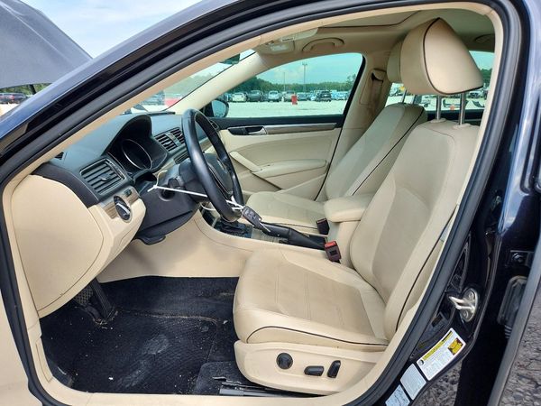 2018 VOLKSWAGEN PASSAT SE, SE w/ Technology — DENT