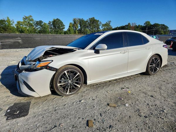 2020 TOYOTA CAMRY