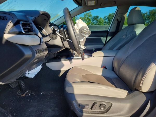2020 TOYOTA CAMRY