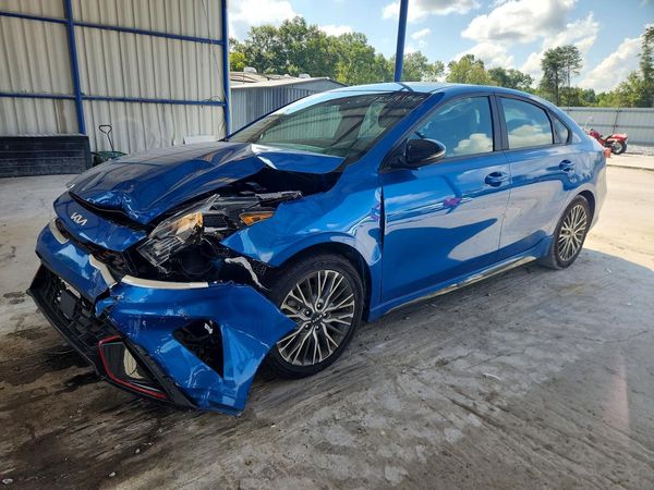 2022 KIA FORTE GT Line