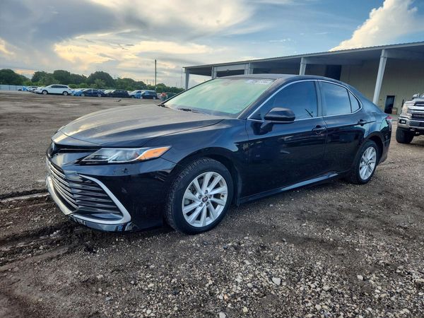 2023 TOYOTA CAMRY