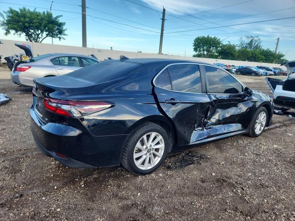 2023 TOYOTA CAMRY