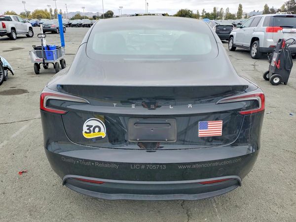 2025 TESLA MODEL 3