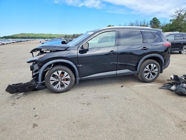 2021 NISSAN ROGUE SV — Front 3/4