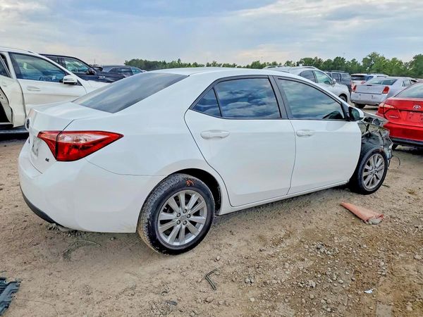 2018 TOYOTA COROLLA