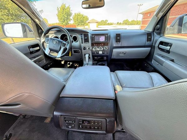 2014 TOYOTA SEQUOIA Limited Grade