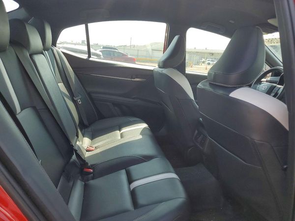 2025 TOYOTA CAMRY