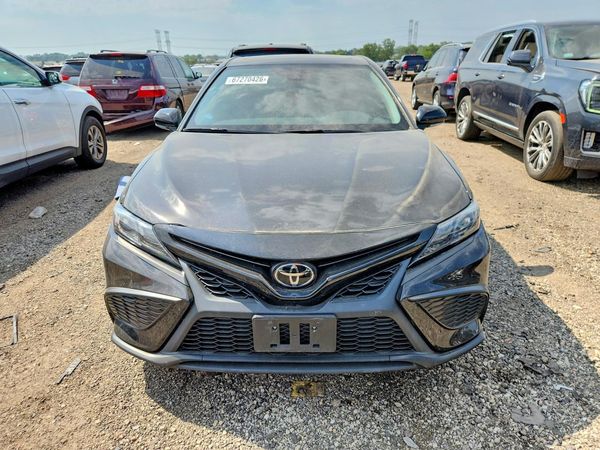 2021 TOYOTA CAMRY SE — DIRF