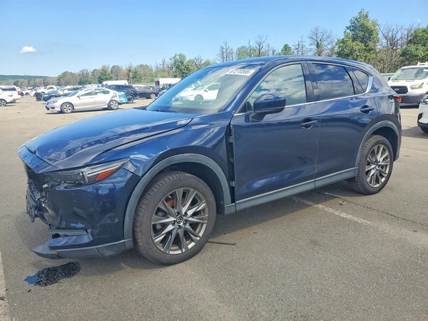 2019 MAZDA CX-5 Signature