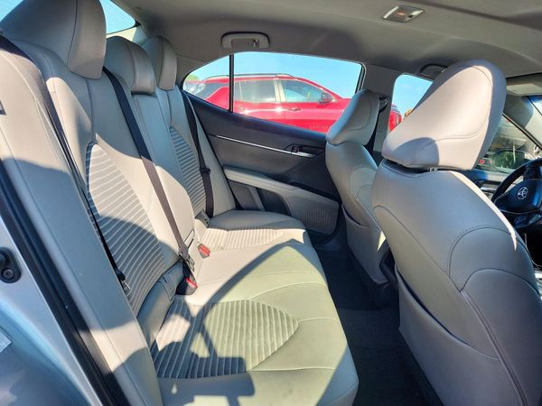 2018 TOYOTA CAMRY
