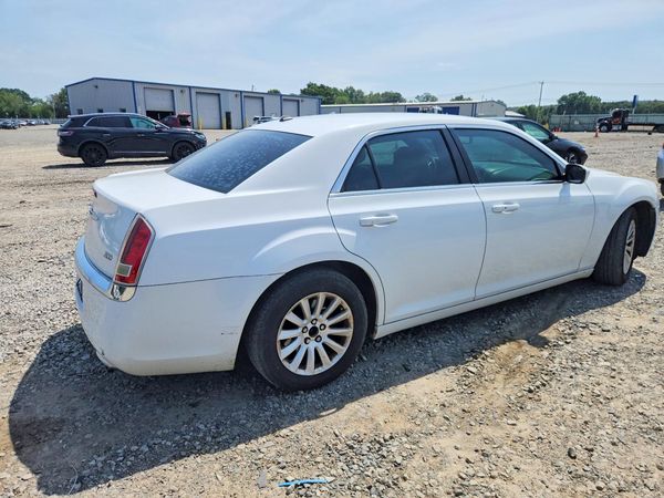 2013 CHRYSLER 300 Base/Limited