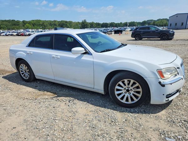 2013 CHRYSLER 300 Base/Limited