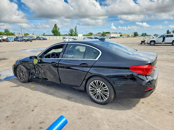 2019 BMW 530