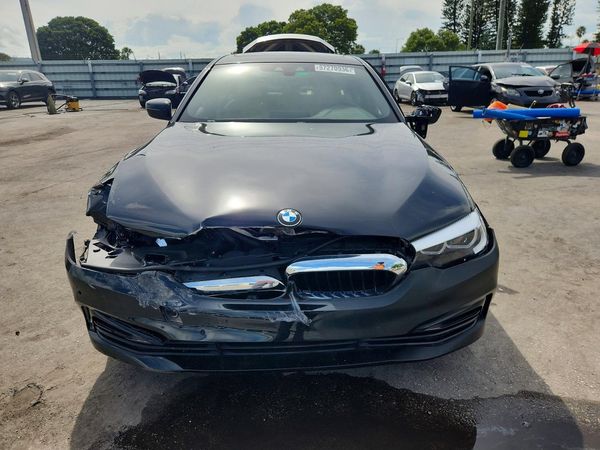 2019 BMW 530