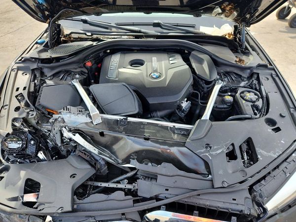 2019 BMW 530