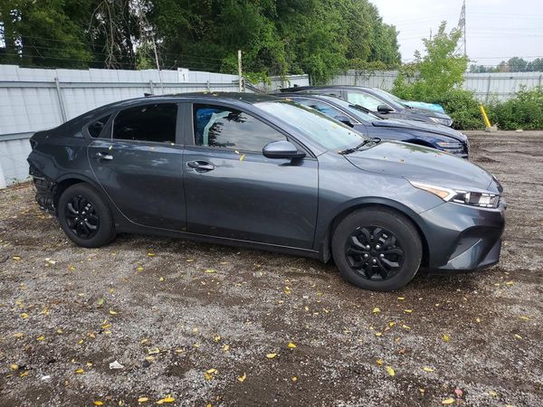 2022 KIA FORTE FE, LXS