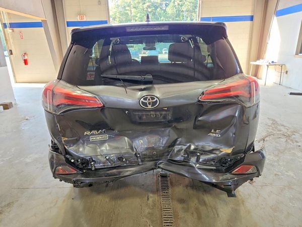 2018 TOYOTA RAV4 LE
