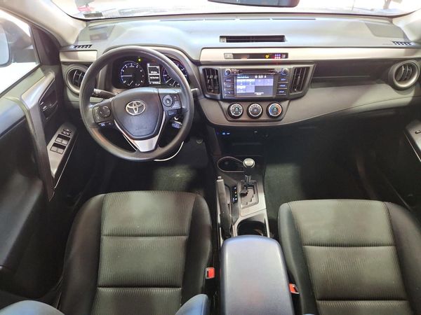 2018 TOYOTA RAV4 LE