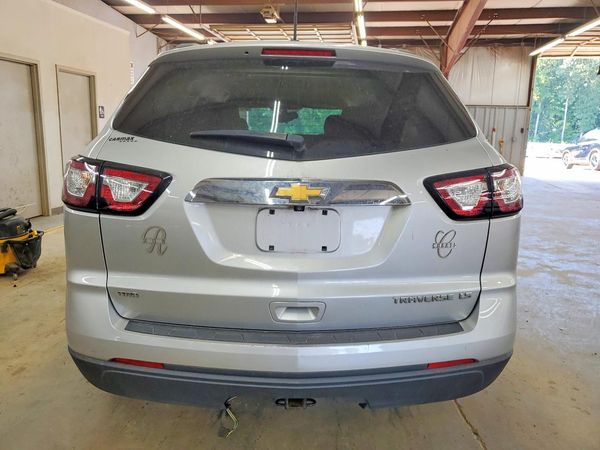 2015 CHEVROLET TRAVERSE LS