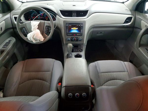 2015 CHEVROLET TRAVERSE LS