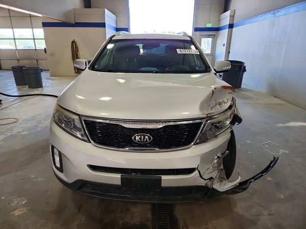 2015 KIA SORENTO GL